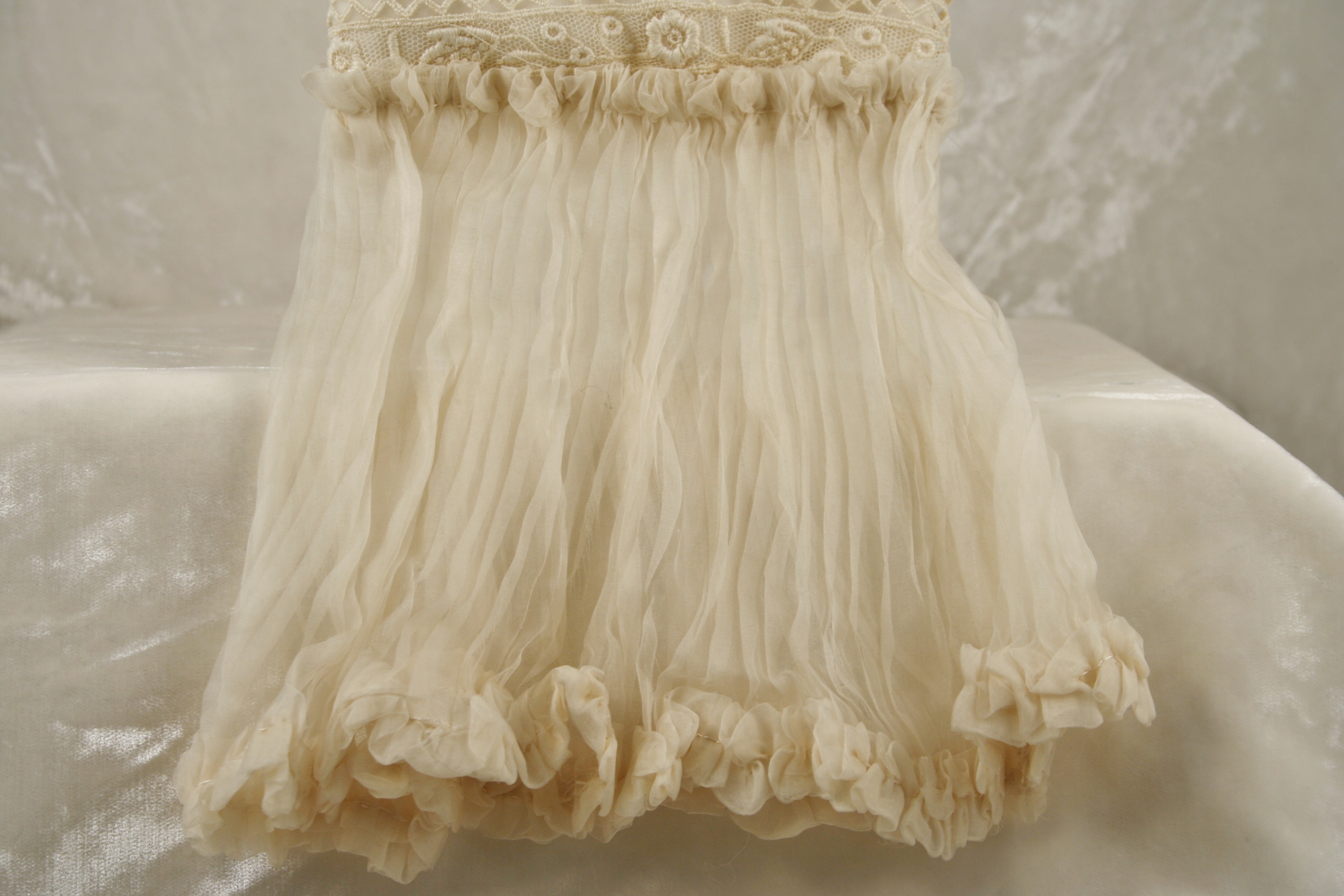 Wedding Handbag with Antique Silk Flounce - Image 5