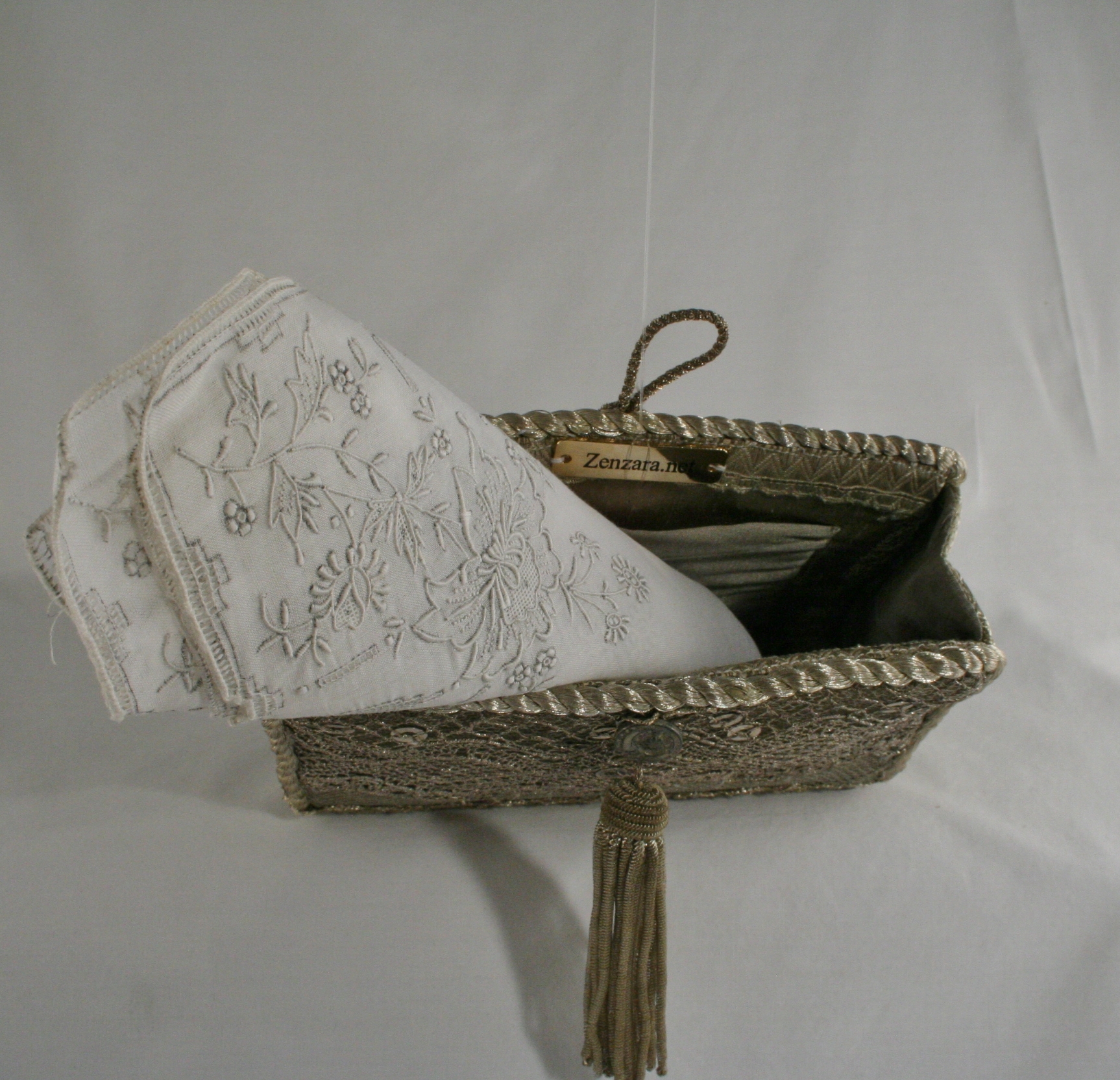 Petite Antique Silver Lace Clutch - Image 6