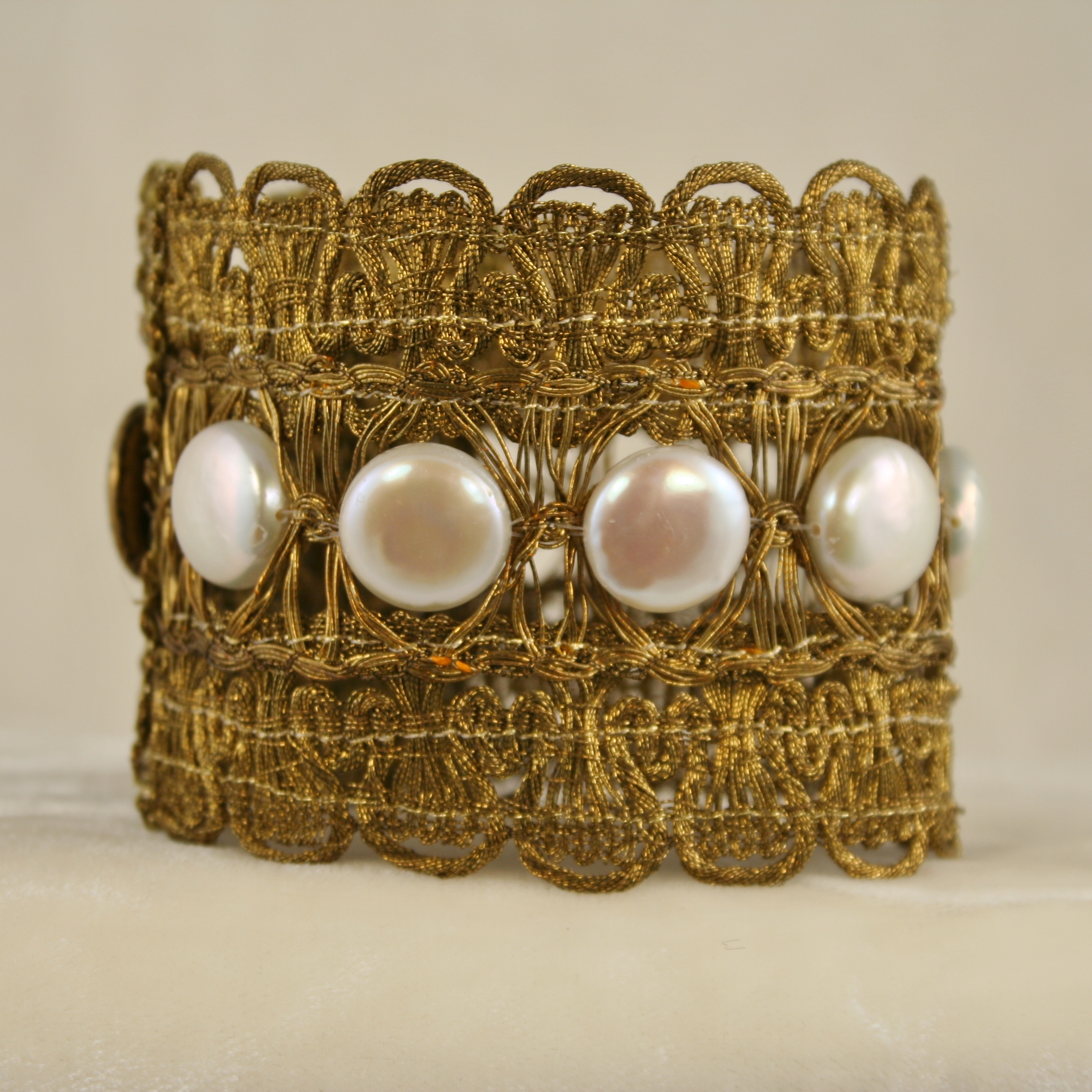 White Coin Pearl Cuff