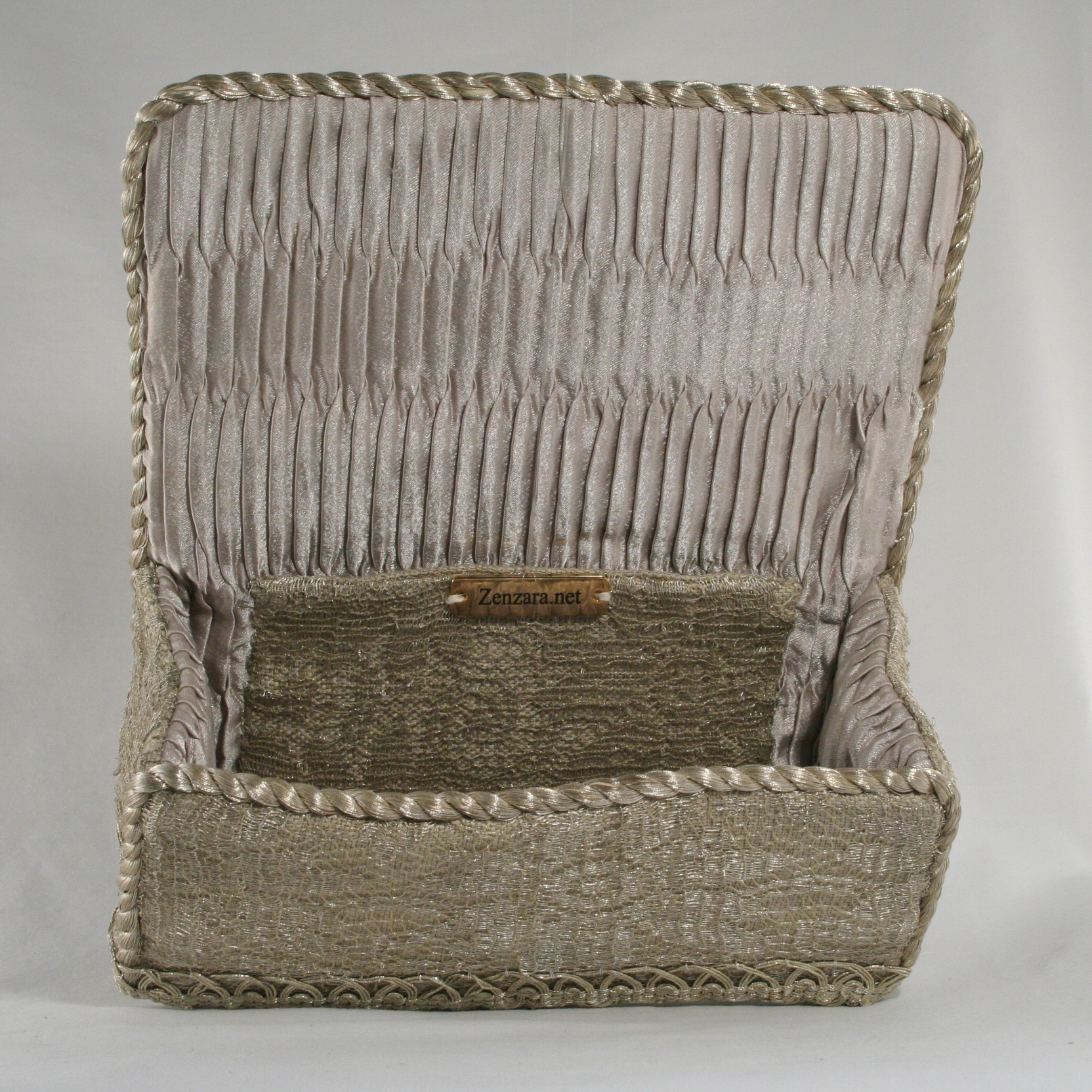 One-of-a-kind Antique Silver Lace Treasure - Image 6