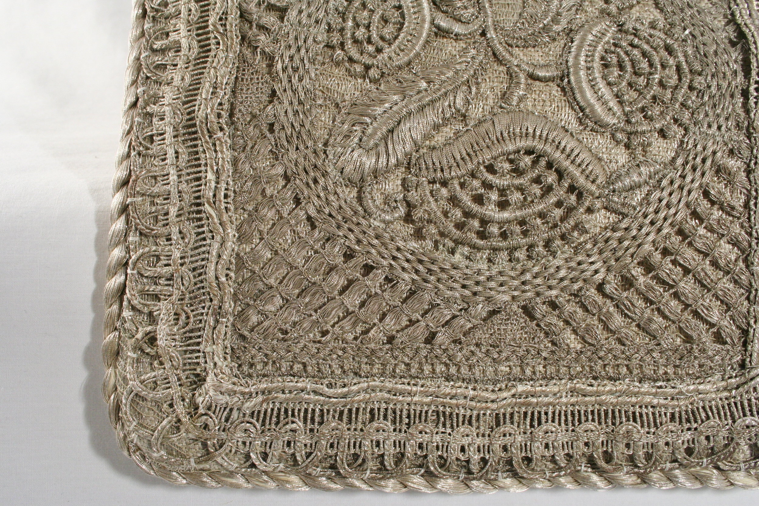 One-of-a-kind Antique Silver Lace Treasure - Image 3