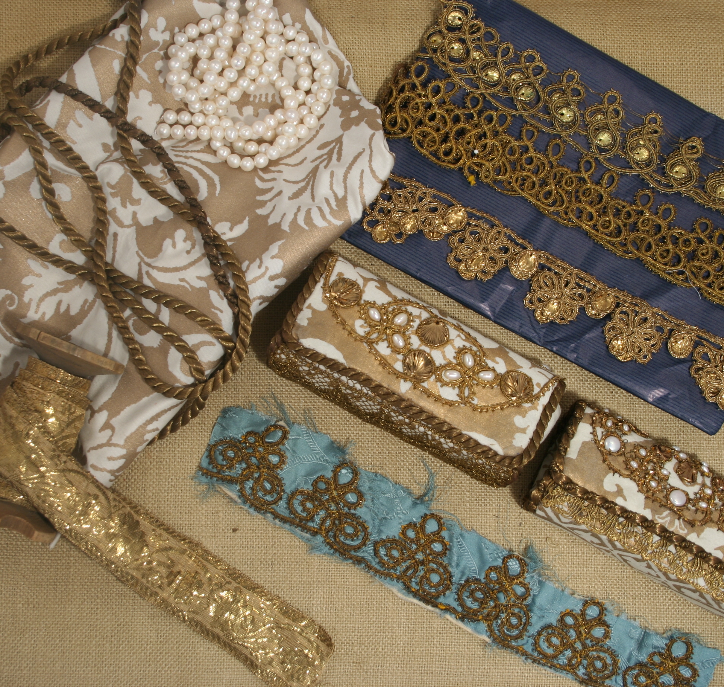 Classic Fortuny Baguette - Image 6